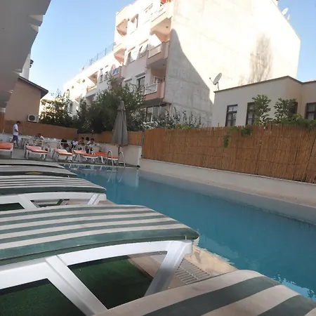 Sea Center Μαρμαρίς