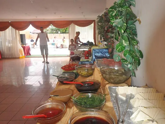 فندق Sea Center 3*