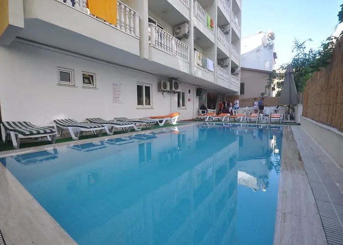 فندق Sea Center 3*