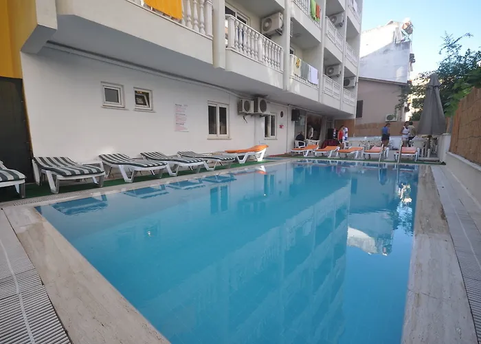 فندق Sea Center 3*